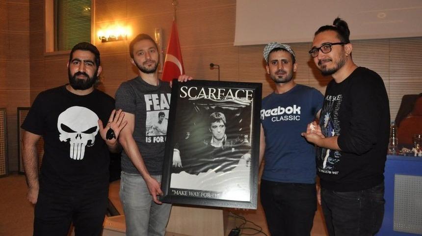 Uşak &Uuml;niversitesi&rsquo;nde Sinema Konulu M&uuml;nazaralarının Finali Yapıldı