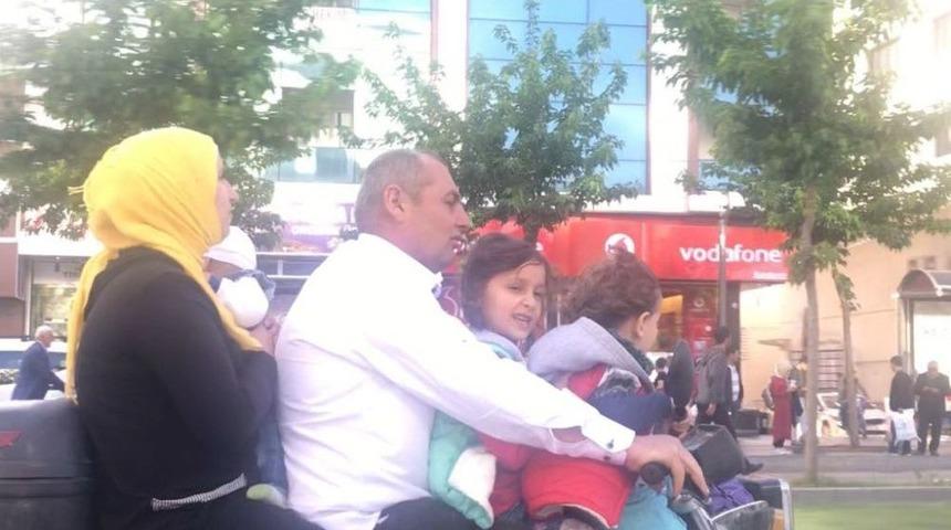 Motosiklet &Uuml;zerinde 5 Kişiyle &Ouml;l&uuml;me Yolculuk