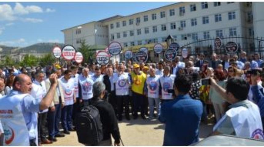 Eğitimcilere Y&ouml;nelik Şiddete Tepki