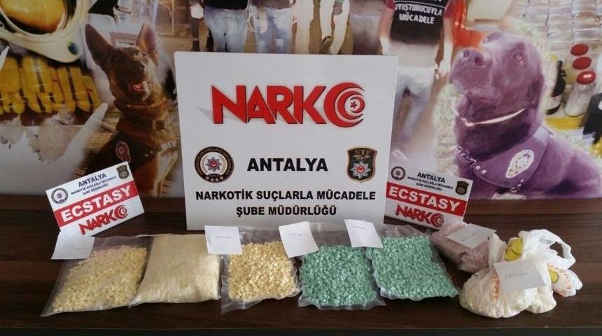 Antalya&rsquo;da 4 Ayrı Uyuşturucu Operasyonuna 10 Tutuklama