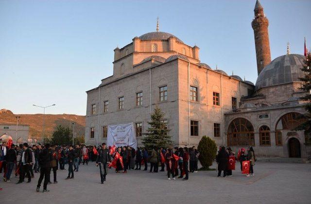 Kars’ta 57. Alay Vefa Yürüyüşü Yapıldı