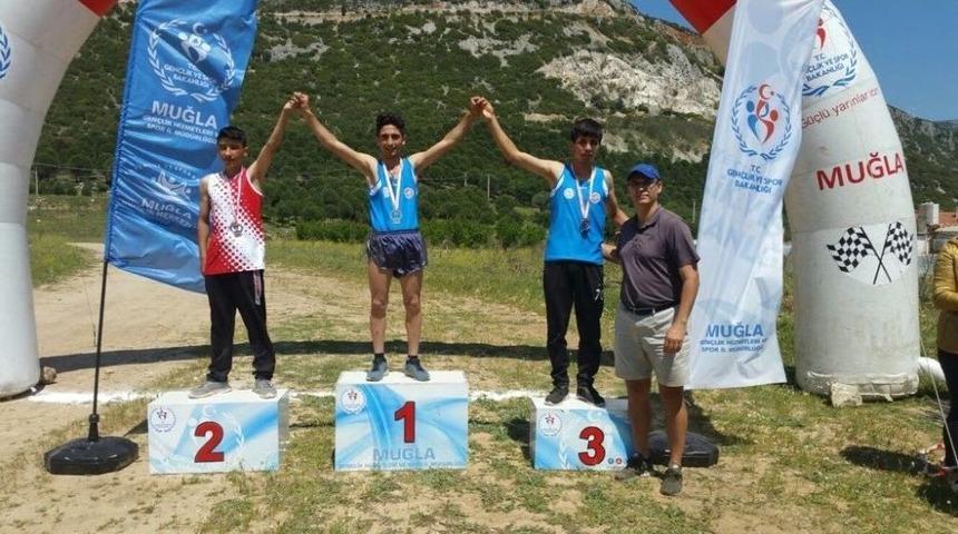 Atletizimde B&ouml;lge Şampiyonu Yunusemre&rsquo;den