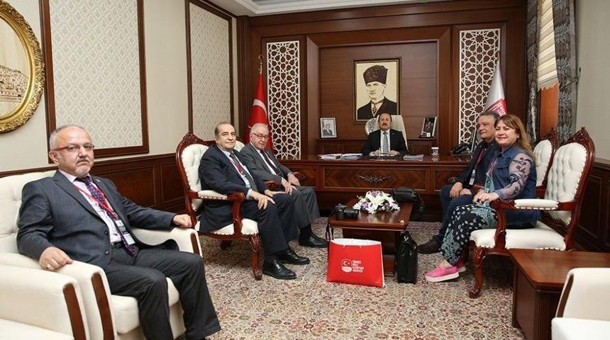 Tmok Fair Play Komisyonu Heyeti Ve Emekli &Ouml;ğretmen Okan&rsquo;da Vali Pehlivan&rsquo;ı Ziyaret Etti