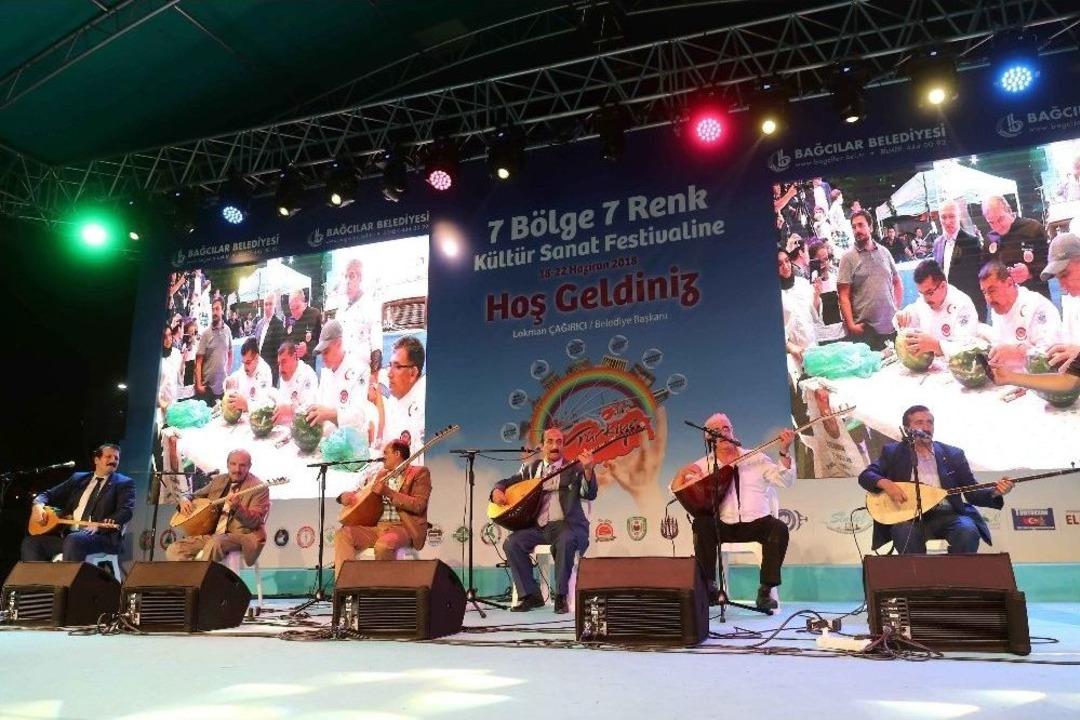 Bağcılar, K&uuml;lt&uuml;rleri Birleştiriyor