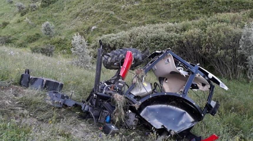 Trakt&ouml;r U&ccedil;uruma Yuvarlandı: 1 Yaralı