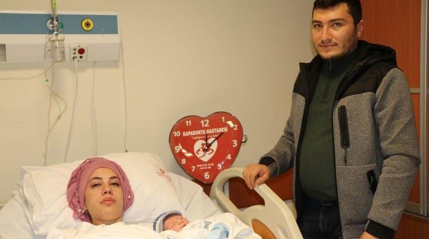 Nevşehir&rsquo;de Yeni Yılın İlk Bebeği D&uuml;nyaya Geldi