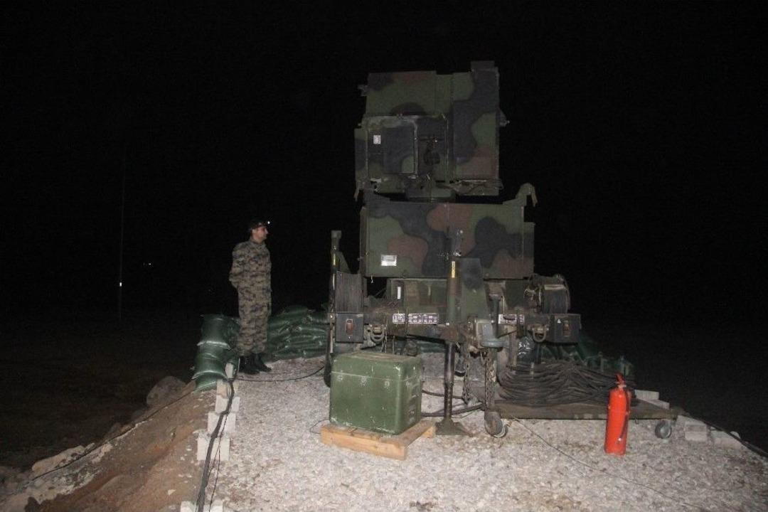 Sınırın Havadaki G&ouml;zleri Yeni Yıla G&ouml;rev Başında Girdi