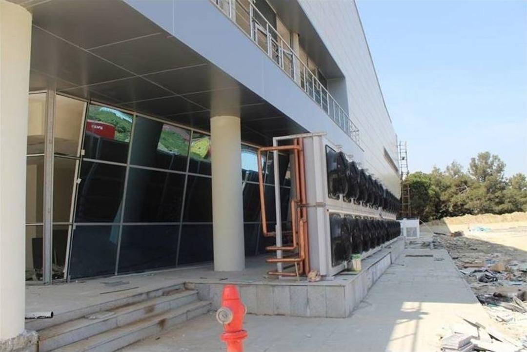 Olimpik Buz Pateni Pistinin Y&uuml;zde 95&rsquo;i Tamamlandı