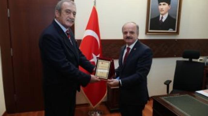 İl Basın Ve Halkla İlişkiler M&uuml;d&uuml;r&uuml; &Ouml;mer&uuml;lfarukoğlu Emekli Oldu