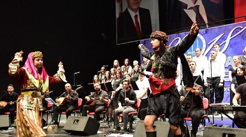 T&uuml;rk Halk M&uuml;ziği Korosu&rsquo;ndan Muhteşem Konser