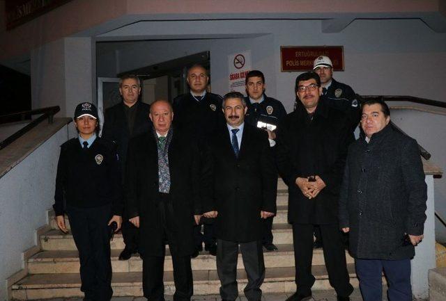 Tütüncü Ve Dinç’den Görev Başındaki Polislere Ziyaret