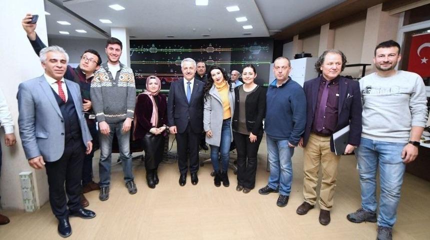 Bakan Arslan&rsquo;dan Yht Personeline Yılbaşı Ziyareti