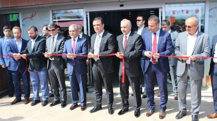 Y&uuml;zlerce &Uuml;niversite Adayı Kariyer Planı İ&ccedil;in B&uuml;tef&rsquo;e Akın Etti