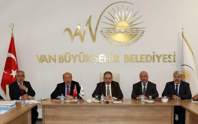 Erciş İlçesinin ‘v’ Plaka Minibüs İhalesi Yapıldı 2