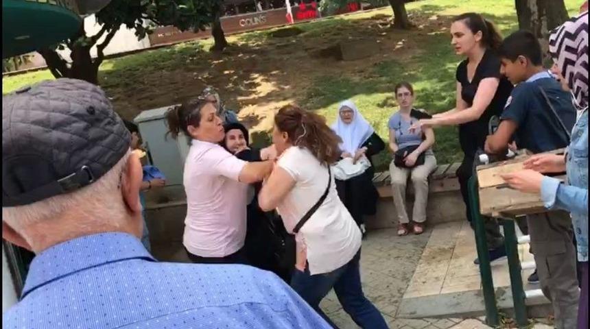 Chp Standında Şehit Annesine Saldırı İddialarına A&ccedil;ıklama