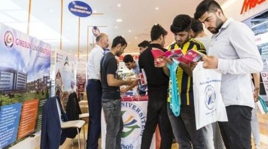 Giresun &Uuml;niversitesi, &Uuml;niversite Adaylarıyla Buluştu