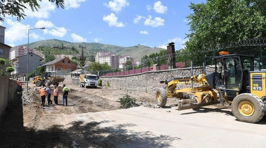 H&uuml;k&uuml;met Caddesinde Asfalt Hazırlığı