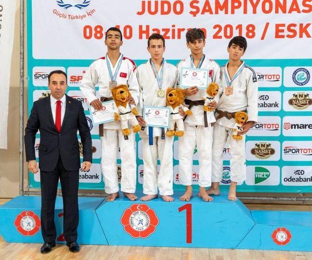 İl Müdürü Yıldız, Türkiye Yıldızlar Judo Şampiyonasına Katıldı