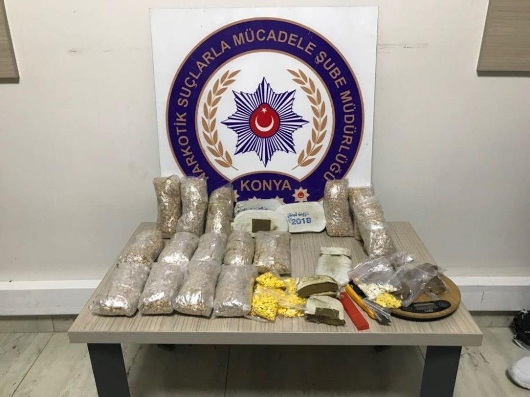 Koltuk Arasında Uyuşturucu &Ccedil;ıktı