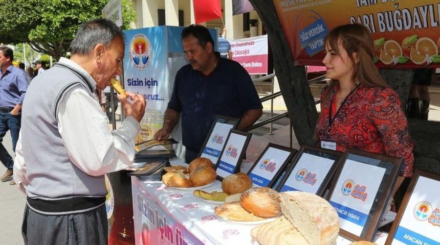 Adanalıya 11 &Ccedil;eşit Ekmek
