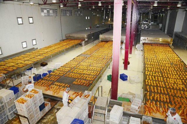 Adanalıya 11 &Ccedil;eşit Ekmek 2