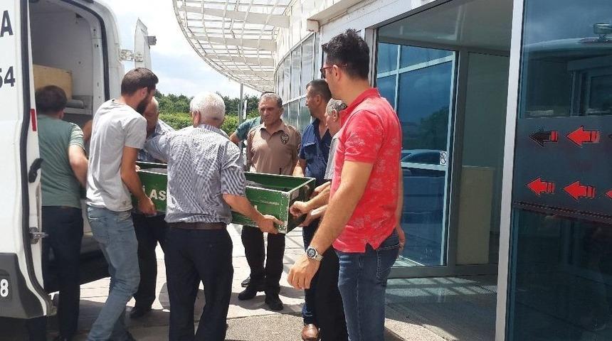 Üniversite Öğrencisine Çarpan Şahıs Kendini Astı