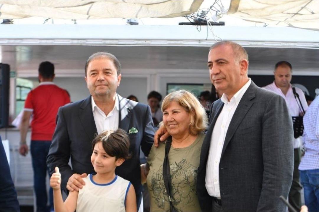 Maltepeli Kadınlar Halay Eşliğinde Boğaz Turu Yaptı