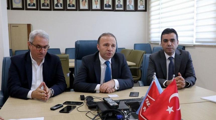 A&uuml; Hastanesi Bor&ccedil;larına 200 Milyon Lira Destek