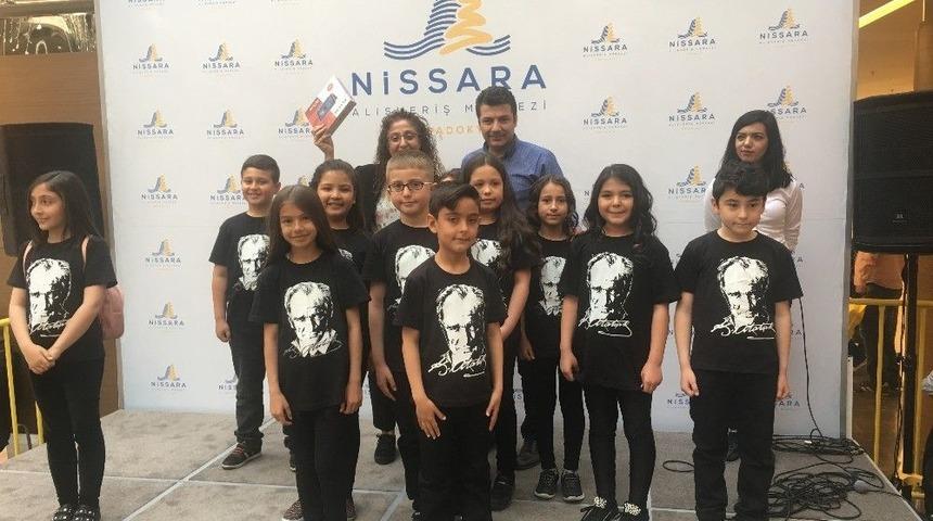 Nissara Avm 23 Nisan&rsquo;da 4 &Ccedil;ocuğa Tablet Hediye Etti