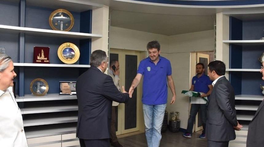 Belediyespor Ekibinden Başkana Ziyaret