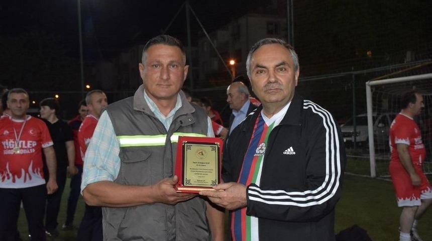 Şampiyon D&uuml;zce İtfaiyesi Oldu