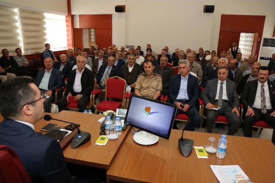 G&uuml;m&uuml;şhane&rsquo;de K&ouml;y Muhtarları İmar Barışı Hakkında Bilgilendirildi