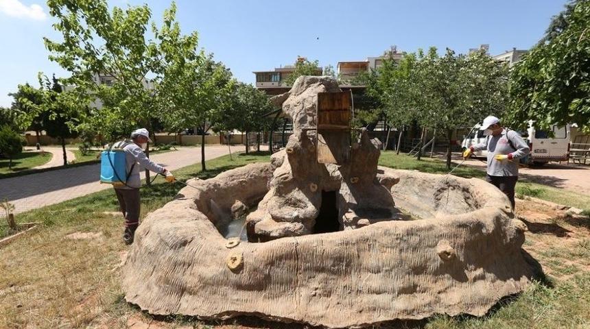 Gaziantep’te Sinek Ve Haşereye Karşı 120 Kişilik İlaçlama Ekibi