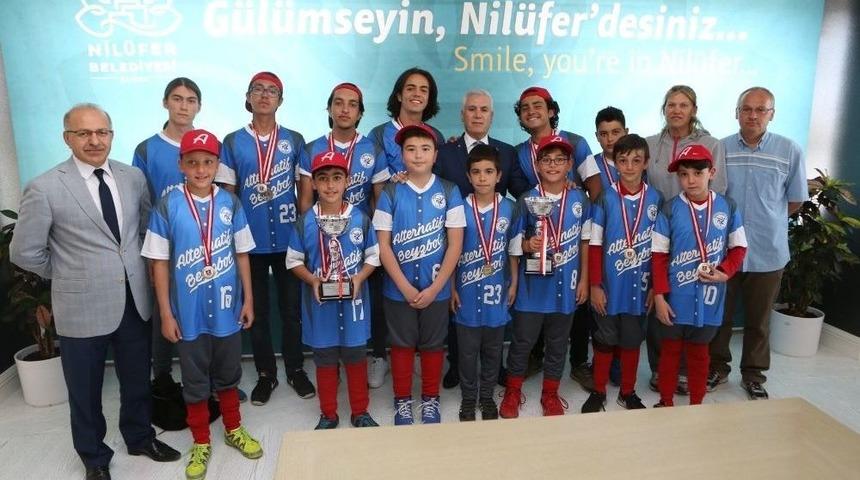 T&uuml;rkiye Şampiyonlarından Bozbey&rsquo;e Ziyaret