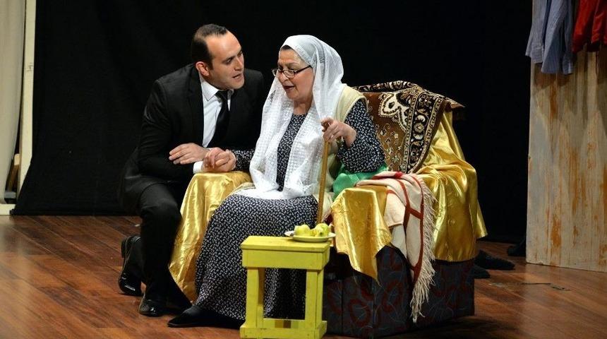 Türk Dünyası Tiyatro Günleri Başladı