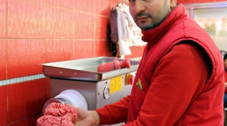 Besicilerden Ramazan&rsquo;da Yerli Et T&uuml;ketilmesi &Ccedil;ağrısı