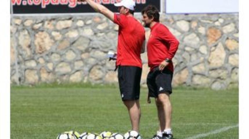 Evkur Yeni Malatyaspor&rsquo;da T.m. Akhisarspor Ma&ccedil;ı Hazırlıkları S&uuml;r&uuml;yor