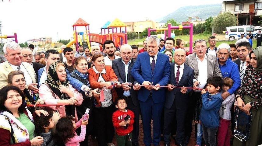Seyhan Belediyesi&rsquo;nden Karaisalı&rsquo;ya &Ccedil;ocuk Ve Dinlenme Parkı
