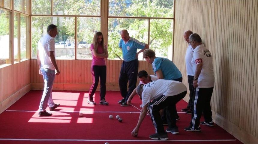 Yetişkin Gen&ccedil;lerin Bocce Turnuvası Başladı