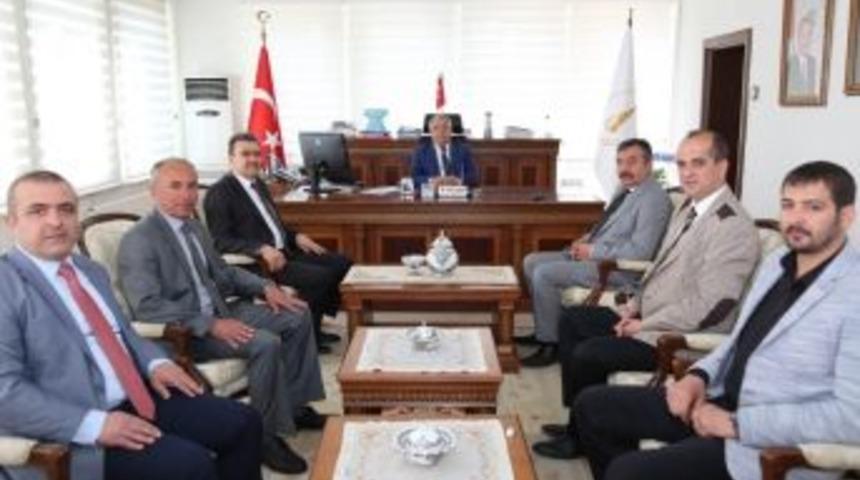 Vali Nayir’den Kütbo Başkanı Gültekin’e, "ürünleri En İyi Fiyata Verecek Bir Sistem Kurun" Talimatı