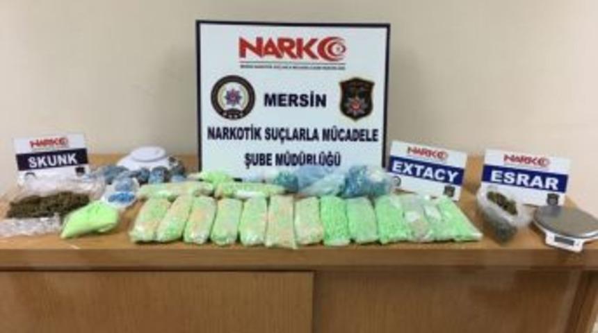Mersin&rsquo;de 17 Bin 400 Adet Uyuşturucu Hap Ele Ge&ccedil;irildi