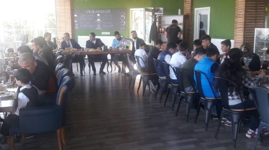 Başkan Yemenici Musul, Kerk&uuml;k Ve Telafer&rsquo;den Gelen &Ccedil;ocukları Misafir Etti