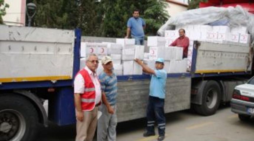 Sarıg&ouml;l&rsquo;de Kızılay&rsquo;dan Gıda Kolisi Desteği