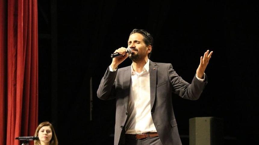 &Ouml;ğretmenler Konser Verdi