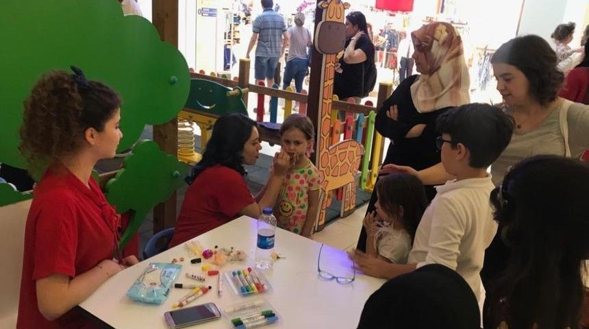 &Ccedil;ocuklar 23 Nisan Coşkusu Yaşadı