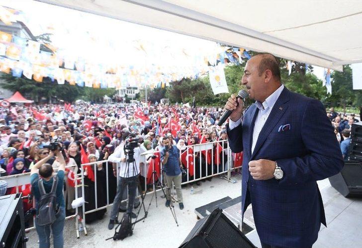 Bakan Çavuşoğlu, Burdur’da Yağmur Ve Doluya Yakalandı G3
