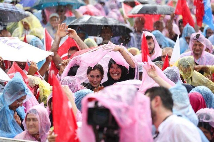 Bakan Çavuşoğlu, Burdur’da Yağmur Ve Doluya Yakalandı G5