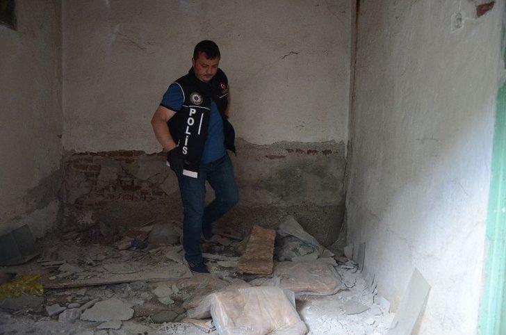 Metruk Yapılar Didik Didik Aranıyor G2