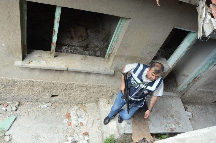 Metruk Yapılar Didik Didik Aranıyor G3