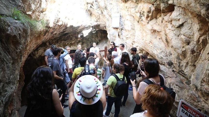 ’foto Safari’ Ekibi İletişim Fakültesi Öğrencileriyle Buluştu